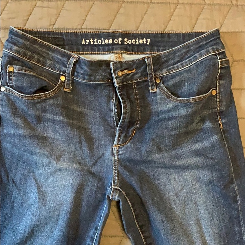 Used women’s jeans size 27